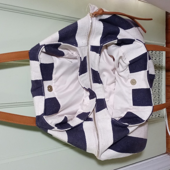 Women's MMS nautical canvas duffle gym bag travel vacation shoulder striped - Picture 4 of 14